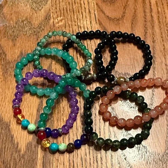 Multicolor Beaded Bracelet Set - Picture 4 of 4